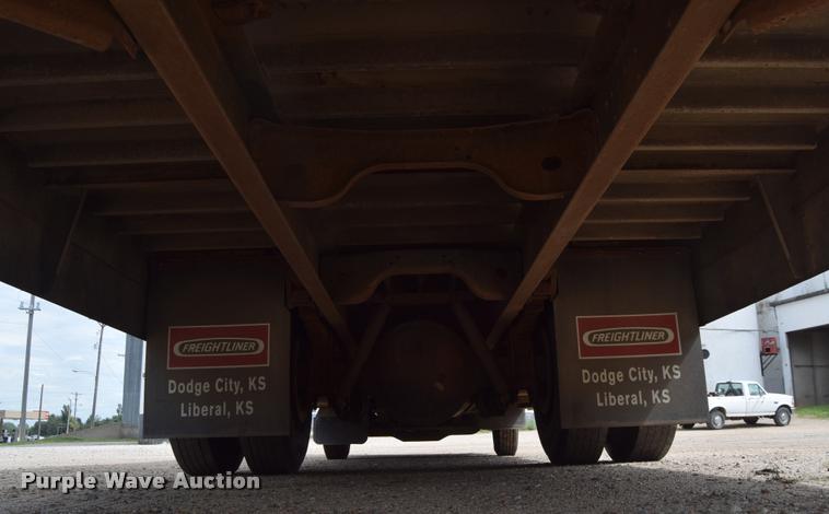 image for item L2598 1992 Blue Bird TC2000 school bus