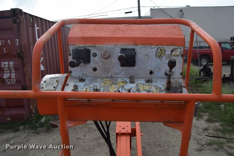 image for item L2633 1995 JLG 60H boom lift