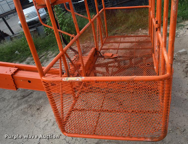 image for item L2633 1995 JLG 60H boom lift