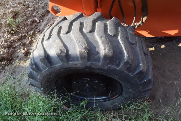 image for item L2633 1995 JLG 60H boom lift