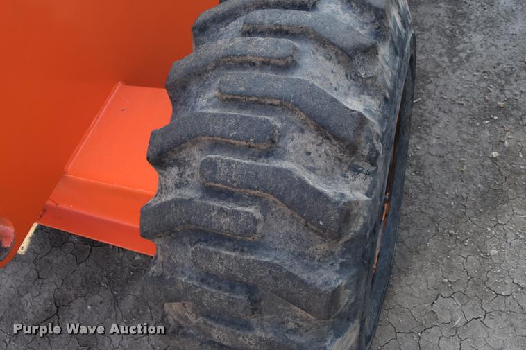 image for item L2633 1995 JLG 60H boom lift