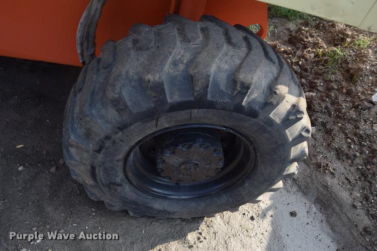 image for item L2633 1995 JLG 60H boom lift