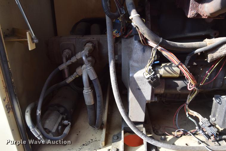 image for item L2633 1995 JLG 60H boom lift