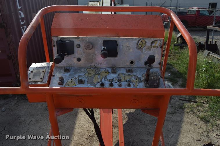 image for item L2633 1995 JLG 60H boom lift