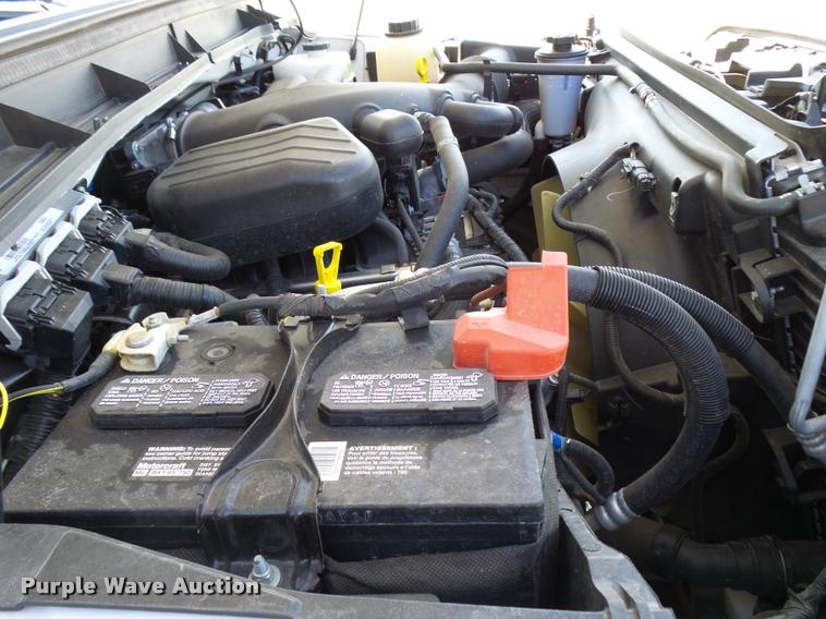 image for item L2687 2015 Ford F450 Super Duty Crew Cab flatbed pickup truck