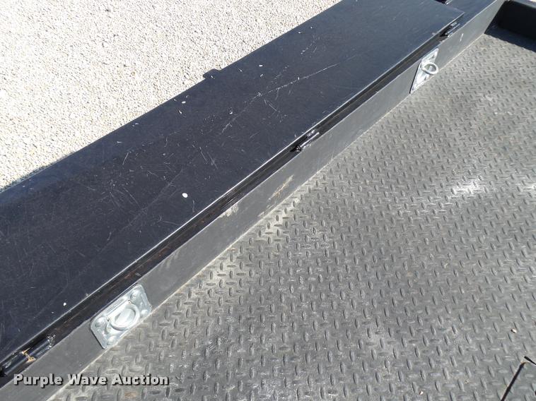 image for item L2687 2015 Ford F450 Super Duty Crew Cab flatbed pickup truck