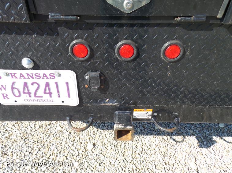 image for item L2687 2015 Ford F450 Super Duty Crew Cab flatbed pickup truck