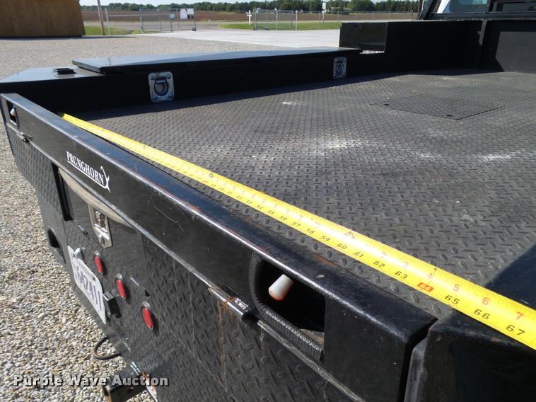 image for item L2687 2015 Ford F450 Super Duty Crew Cab flatbed pickup truck