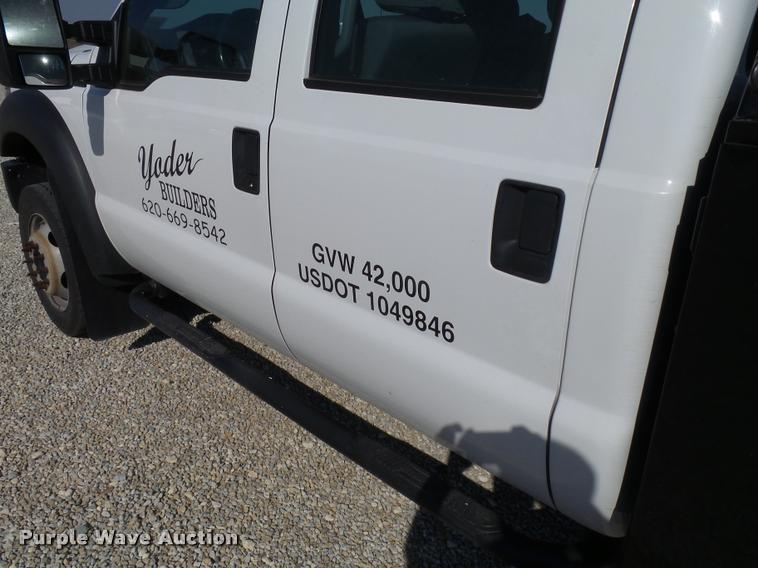 image for item L2687 2015 Ford F450 Super Duty Crew Cab flatbed pickup truck