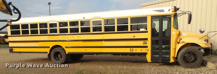 image for item L3578 2006 International CE200 school bus