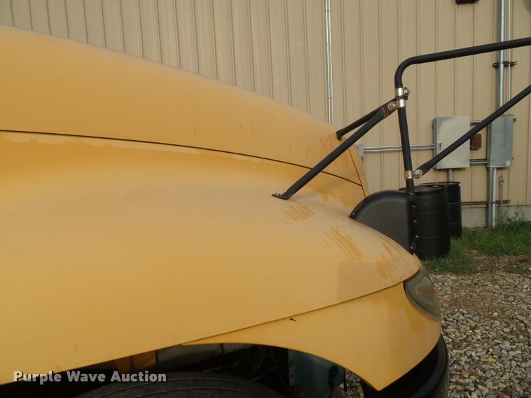 image for item L3578 2006 International CE200 school bus