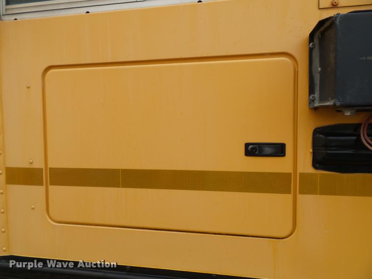 image for item L3578 2006 International CE200 school bus