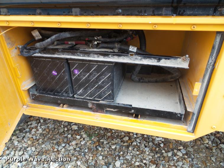 image for item L3578 2006 International CE200 school bus