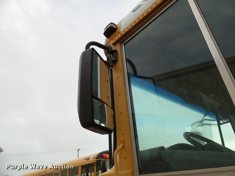 image for item L3578 2006 International CE200 school bus