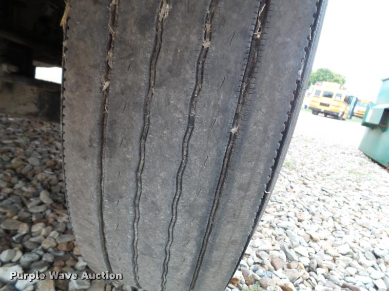 image for item L3578 2006 International CE200 school bus