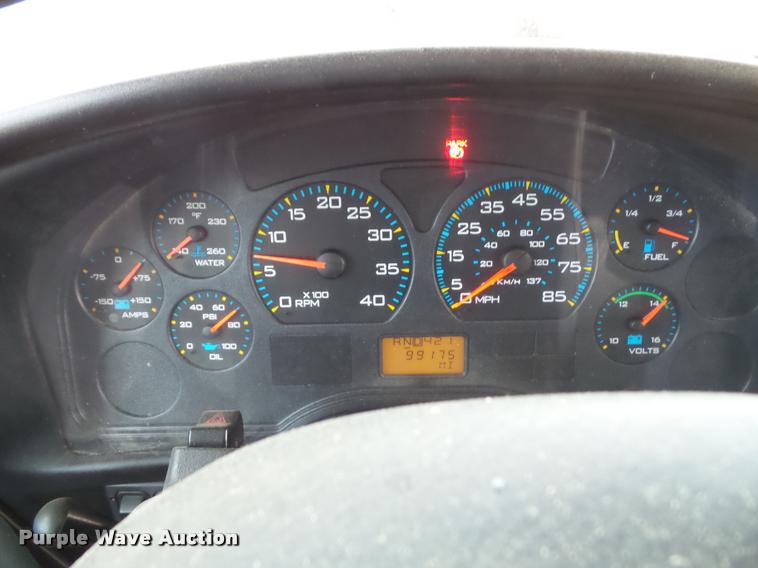 image for item L3578 2006 International CE200 school bus