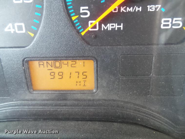 image for item L3578 2006 International CE200 school bus