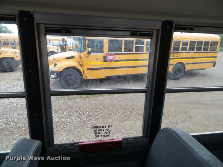 image for item L3578 2006 International CE200 school bus