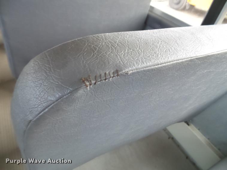 image for item L3578 2006 International CE200 school bus