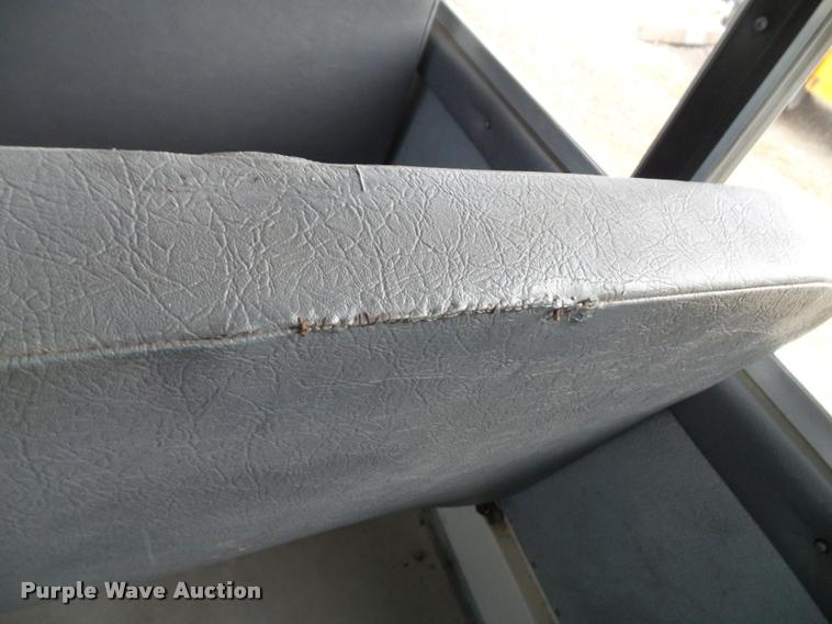 image for item L3578 2006 International CE200 school bus