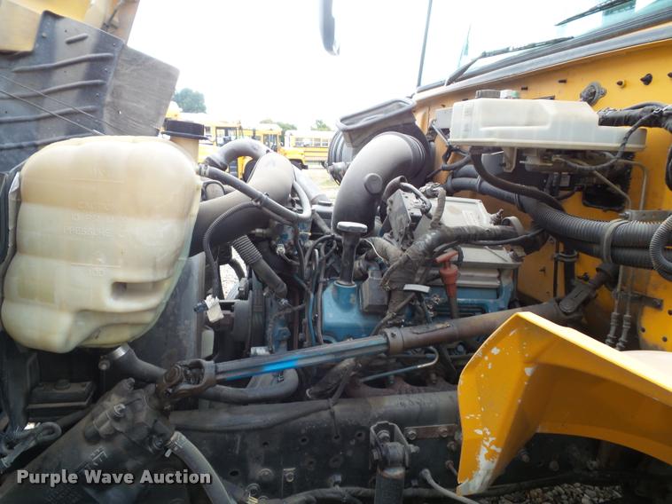 image for item L3578 2006 International CE200 school bus