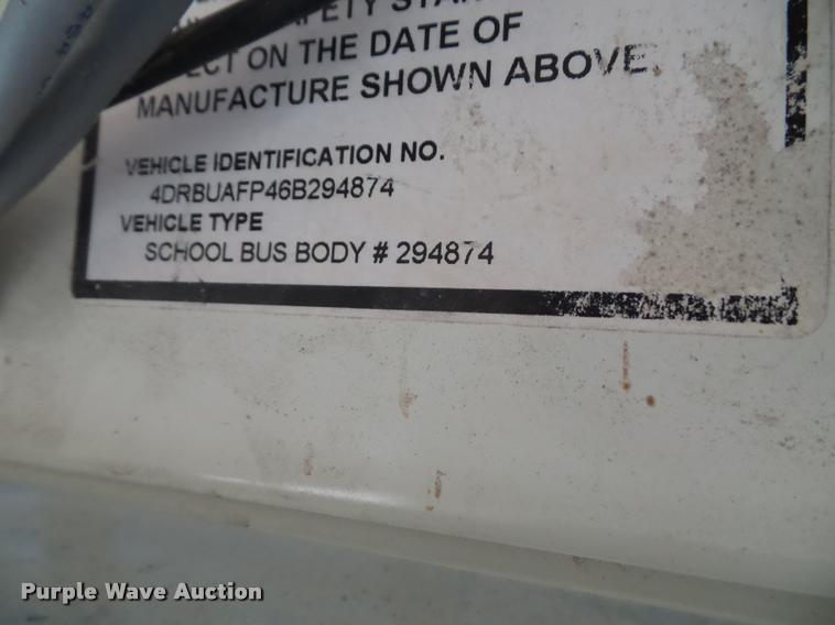 image for item L3578 2006 International CE200 school bus