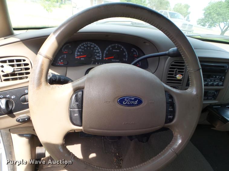 image for item L6867 2003 Ford F150 SuperCrew pickup truck