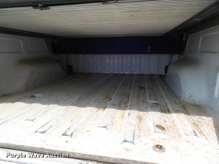 image for item L6867 2003 Ford F150 SuperCrew pickup truck