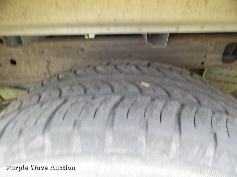 image for item L6867 2003 Ford F150 SuperCrew pickup truck