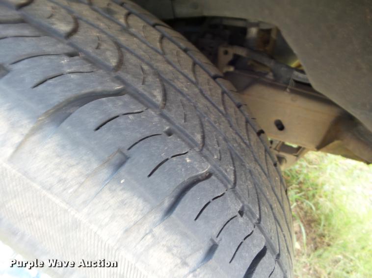 image for item L6867 2003 Ford F150 SuperCrew pickup truck