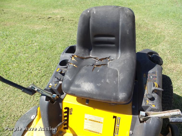 image for item L6982 2006 Cub Cadet R21 ZTR lawn mower