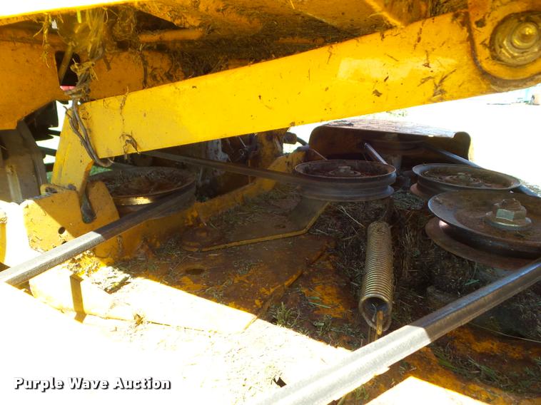 image for item L6982 2006 Cub Cadet R21 ZTR lawn mower