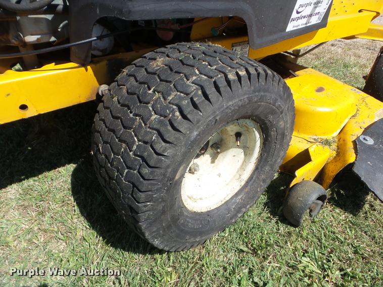 image for item L6982 2006 Cub Cadet R21 ZTR lawn mower