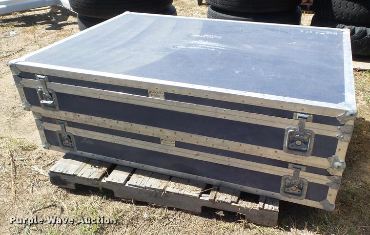 image for item L6990 (7) Wilson case boxes