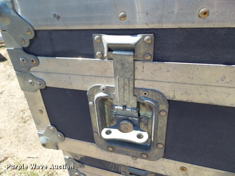 image for item L6990 (7) Wilson case boxes