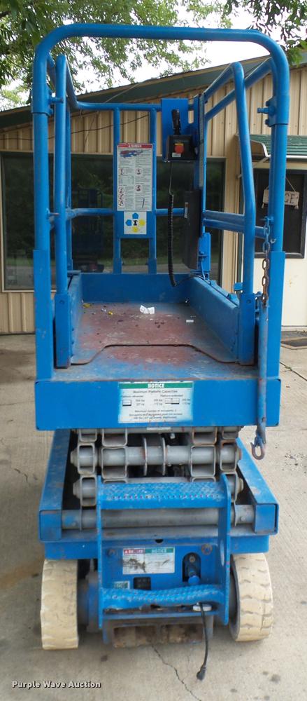 image for item N9468 Genie GS1930 scissor lift