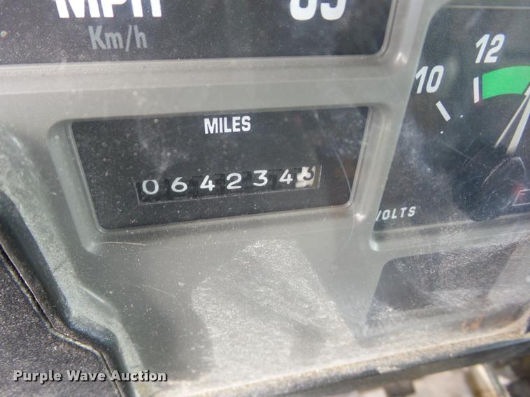 image for item AG9420 2002 International 4900 dump truck