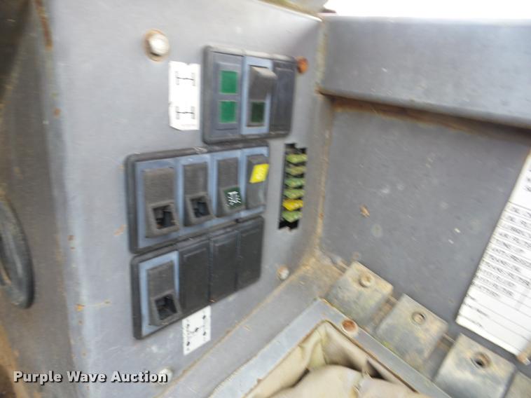 image for item AG9421 Manitou MT408 telehandler