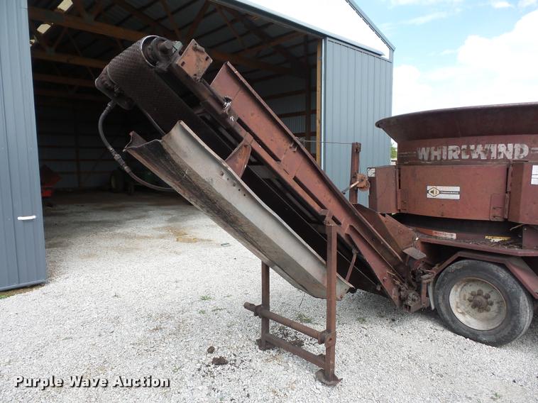 image for item BG9704 1996 Dura-tech HD8 tub grinder