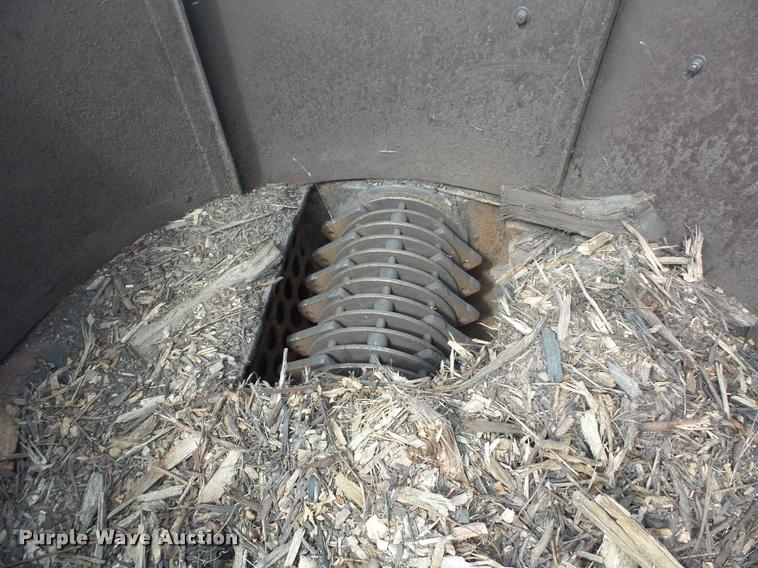 image for item BG9704 1996 Dura-tech HD8 tub grinder