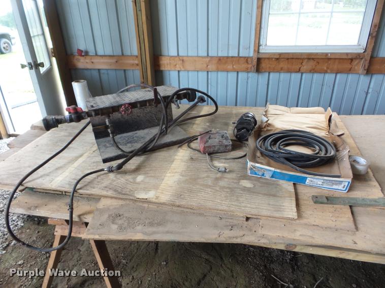 image for item BG9704 1996 Dura-tech HD8 tub grinder