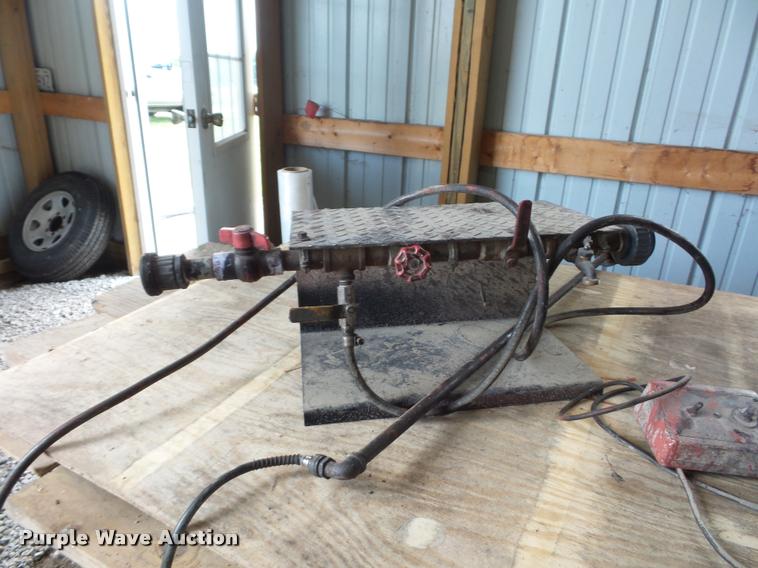 image for item BG9704 1996 Dura-tech HD8 tub grinder