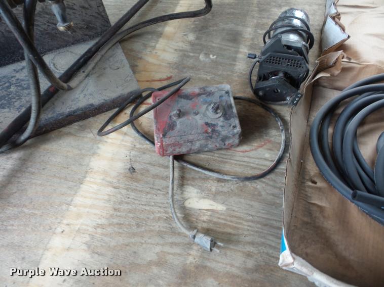 image for item BG9704 1996 Dura-tech HD8 tub grinder