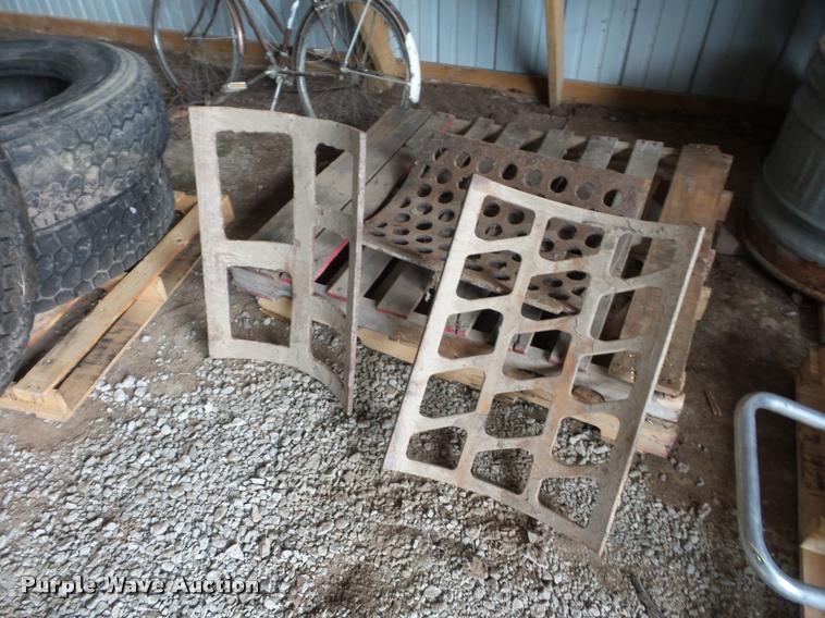 image for item BG9704 1996 Dura-tech HD8 tub grinder