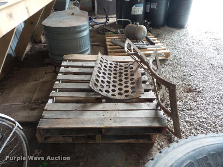 image for item BG9704 1996 Dura-tech HD8 tub grinder