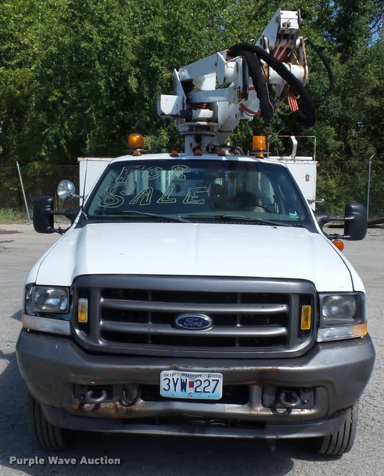 image for item BG9728 2003 Ford F550 Super Duty bucket truck