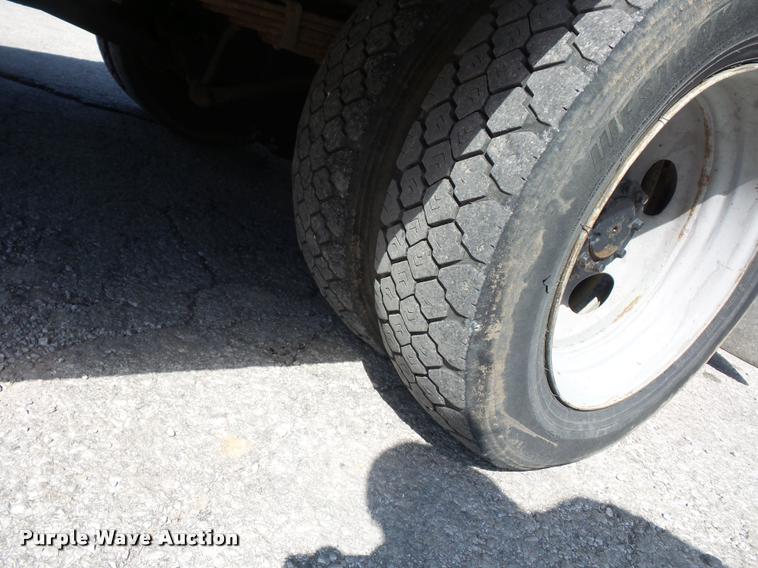 image for item BG9728 2003 Ford F550 Super Duty bucket truck