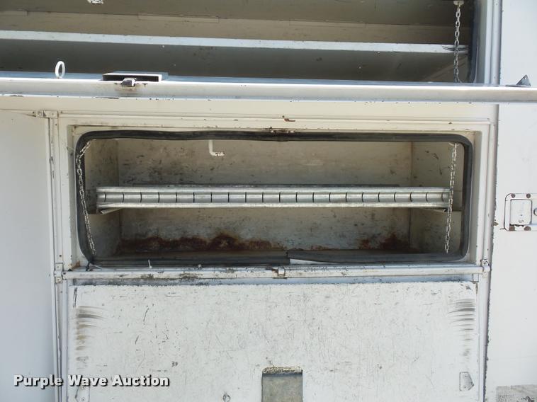 image for item BG9728 2003 Ford F550 Super Duty bucket truck