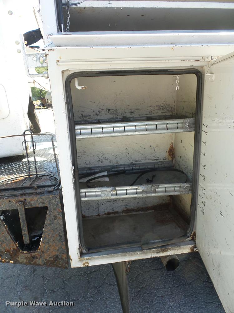 image for item BG9728 2003 Ford F550 Super Duty bucket truck