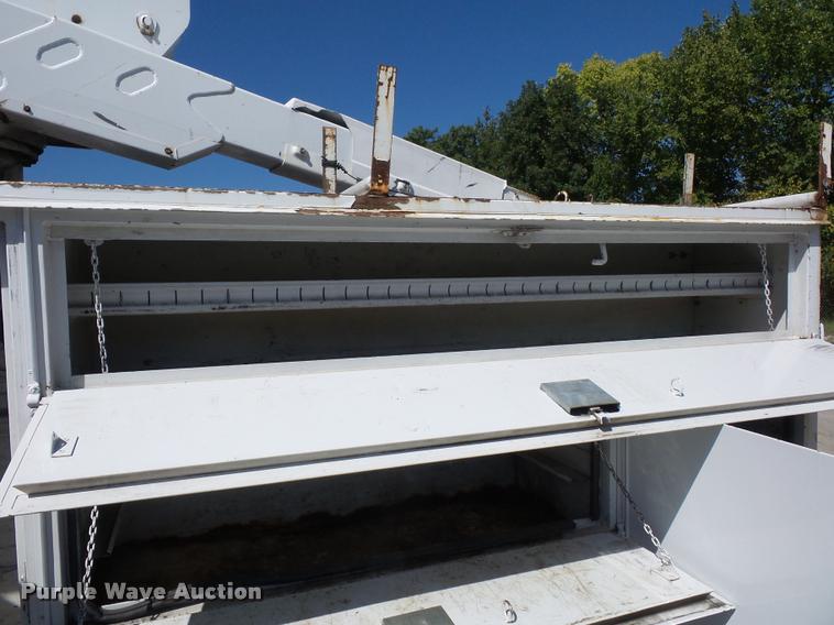 image for item BG9728 2003 Ford F550 Super Duty bucket truck